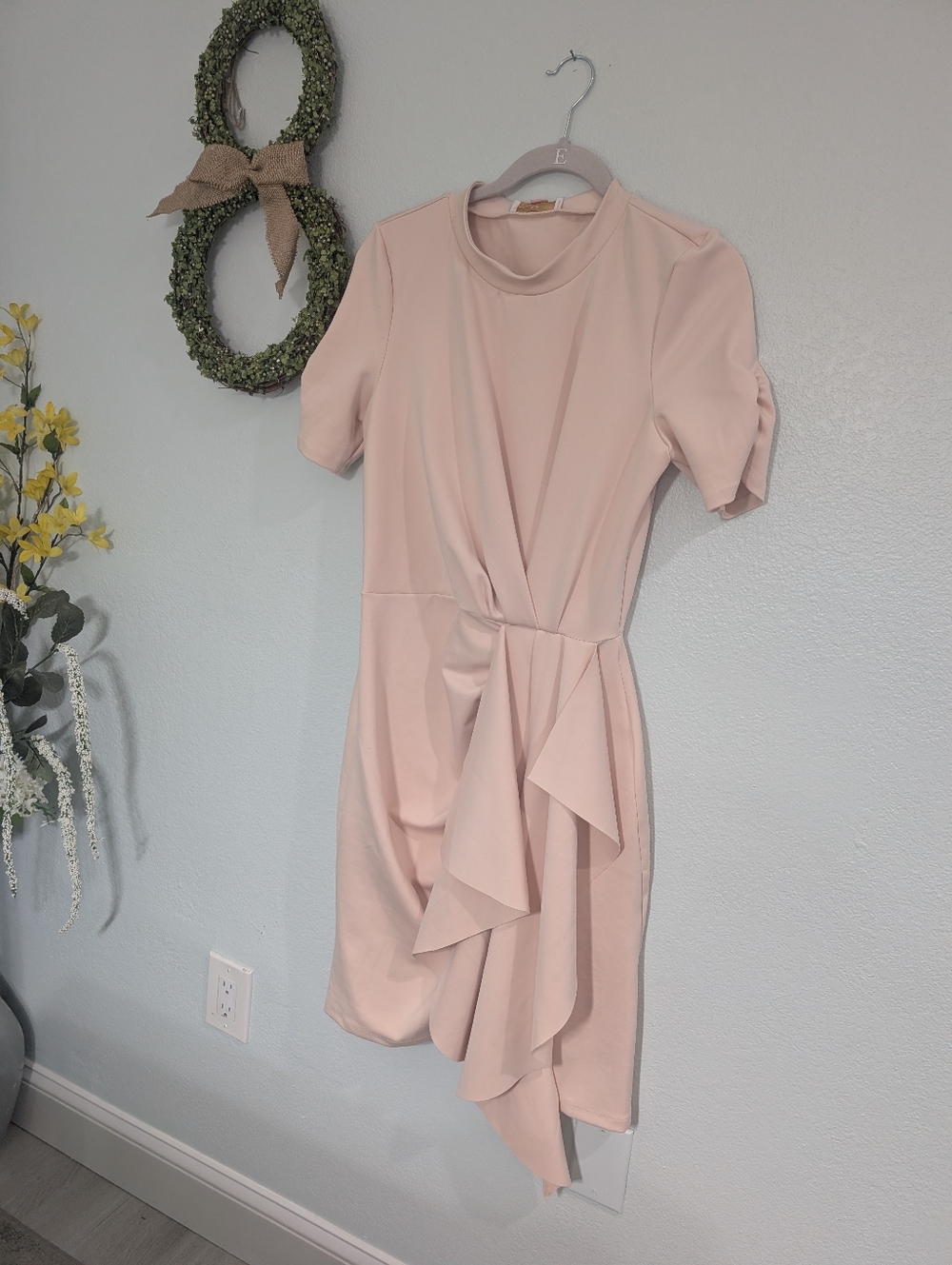 NWT Rachel Parcell Blush Pink Draped Waist Short Sleeve Dress Size Medium